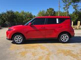2025 Kia Soul LX Oshkosh WI