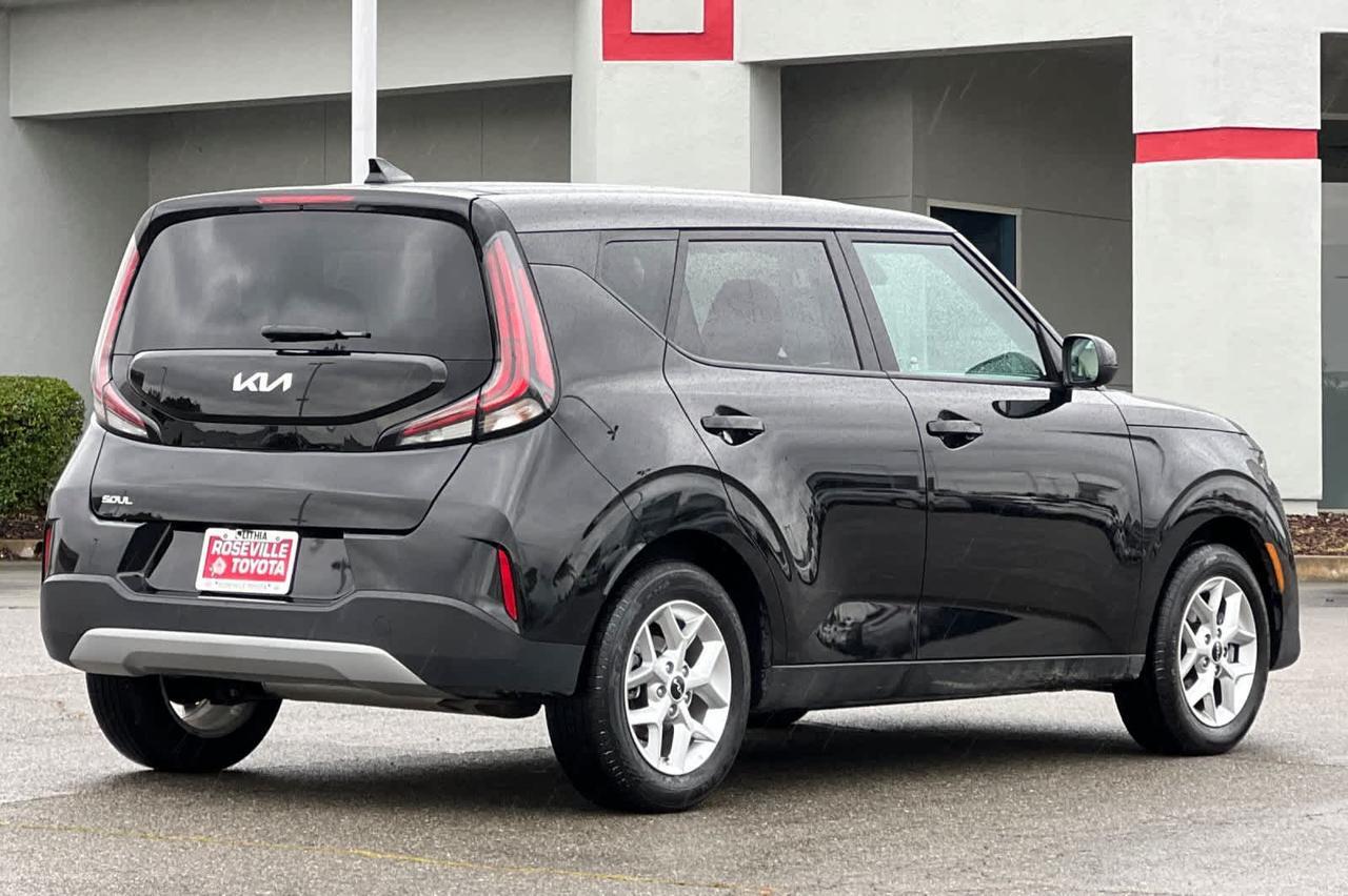 2025 Kia Soul LX