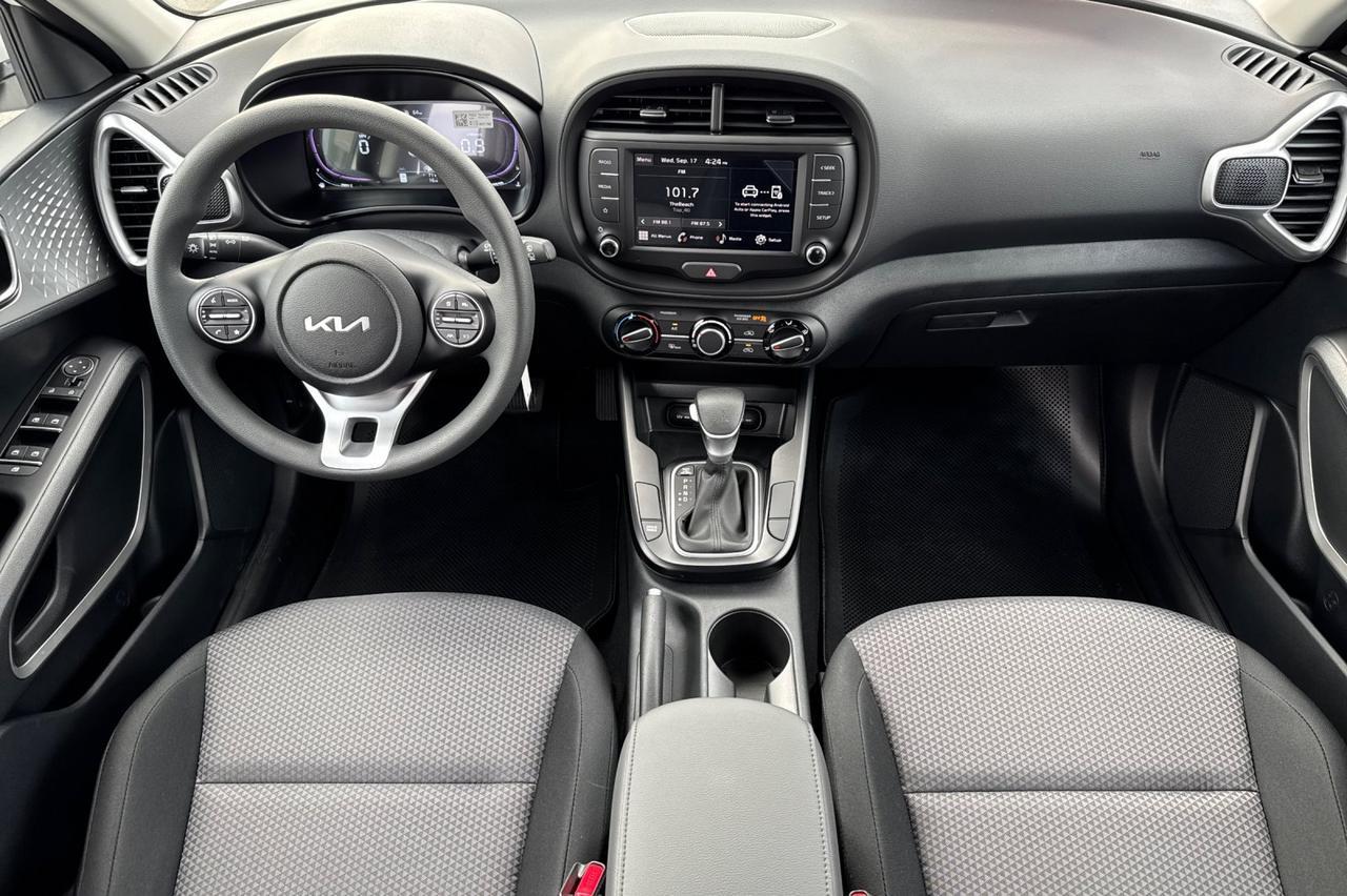2025 Kia Soul LX Salinas CA