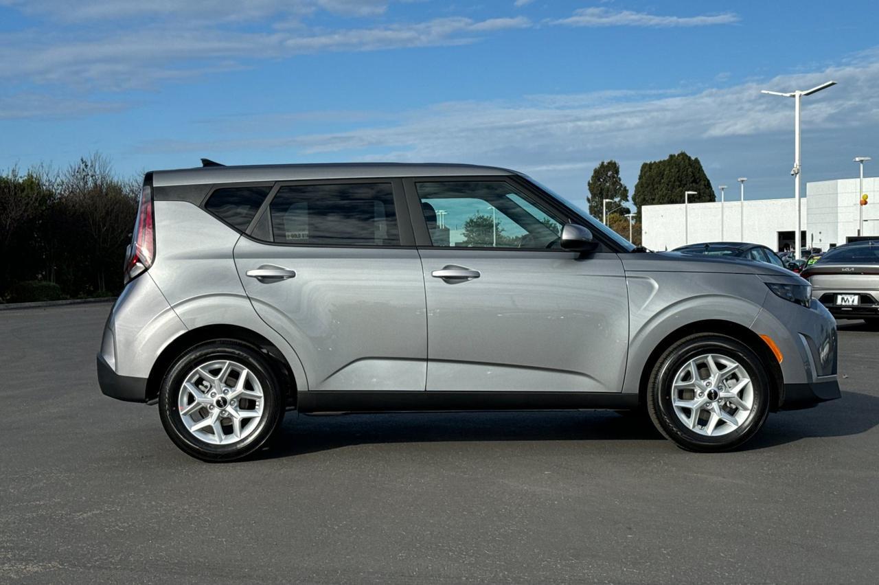 2025 Kia Soul LX Salinas CA