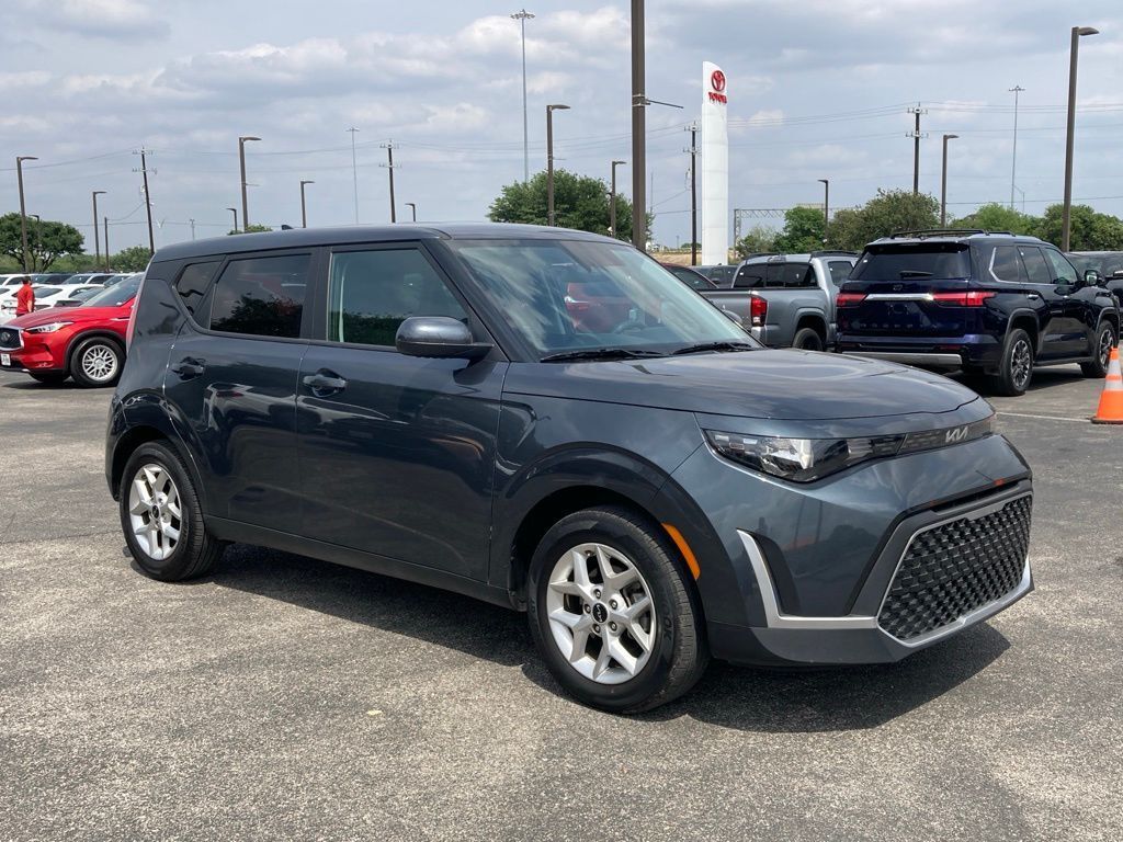 2025 Kia Soul LX