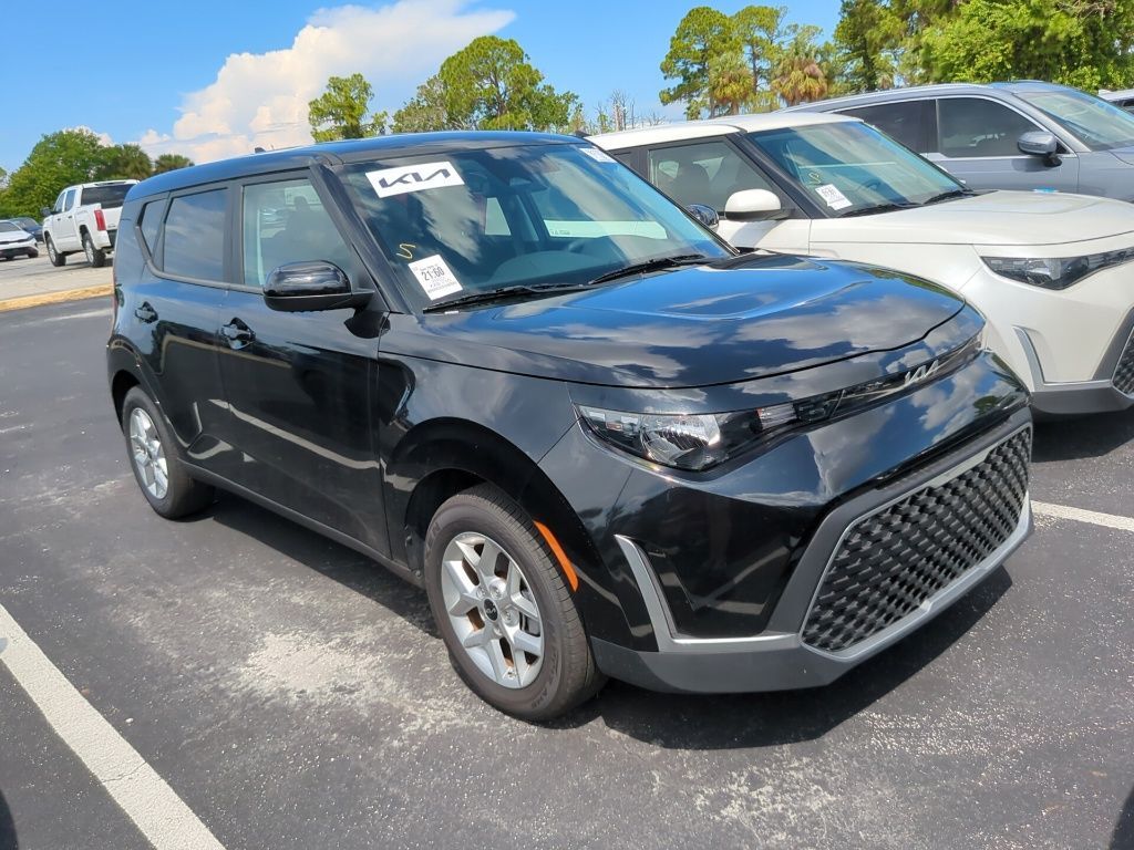 2025 Kia Soul LX