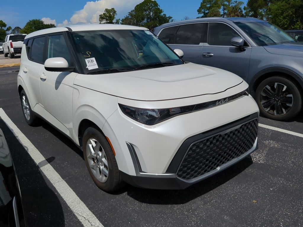 2025 Kia Soul LX