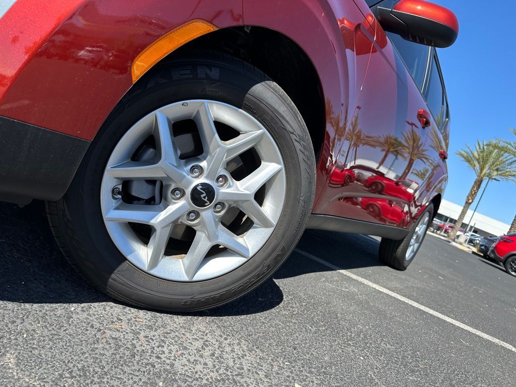 2025 Kia Soul LX