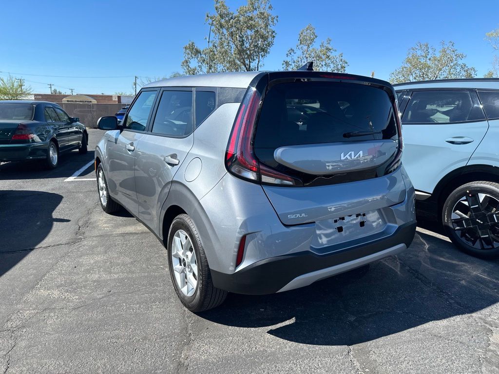 2025 Kia Soul LX