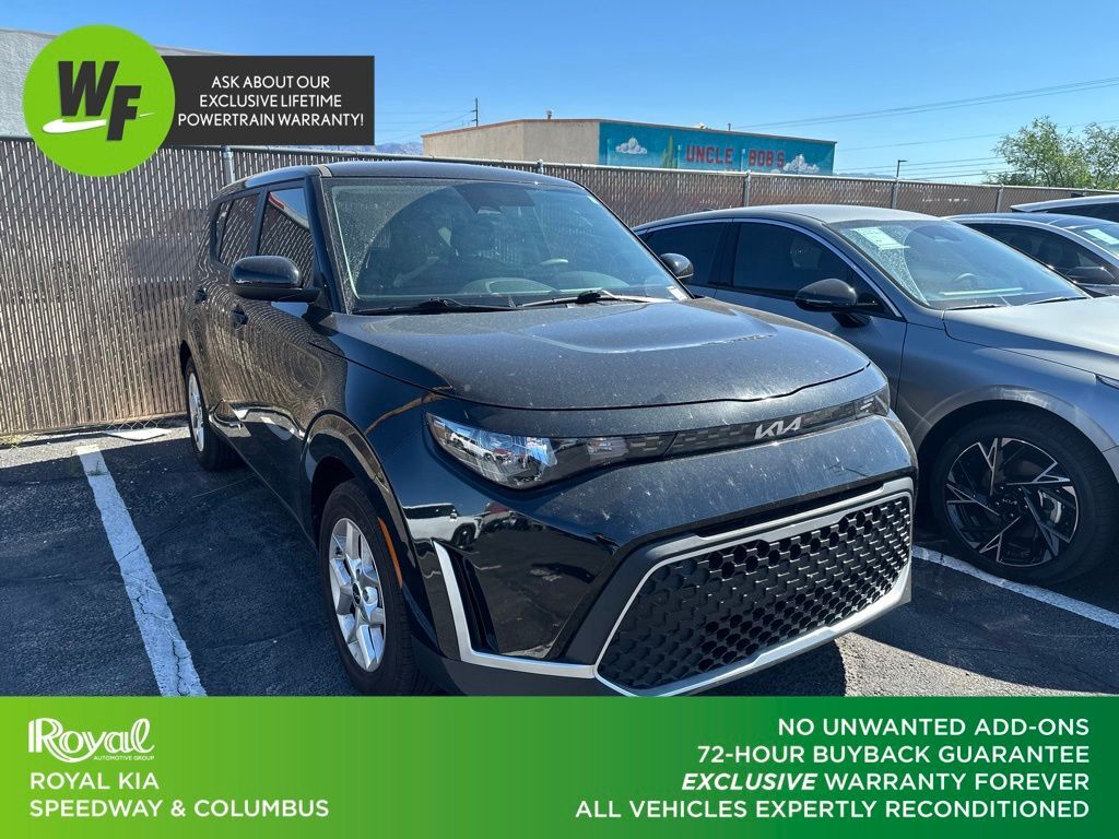 2025 Kia Soul 2.0L LX IVT's photo