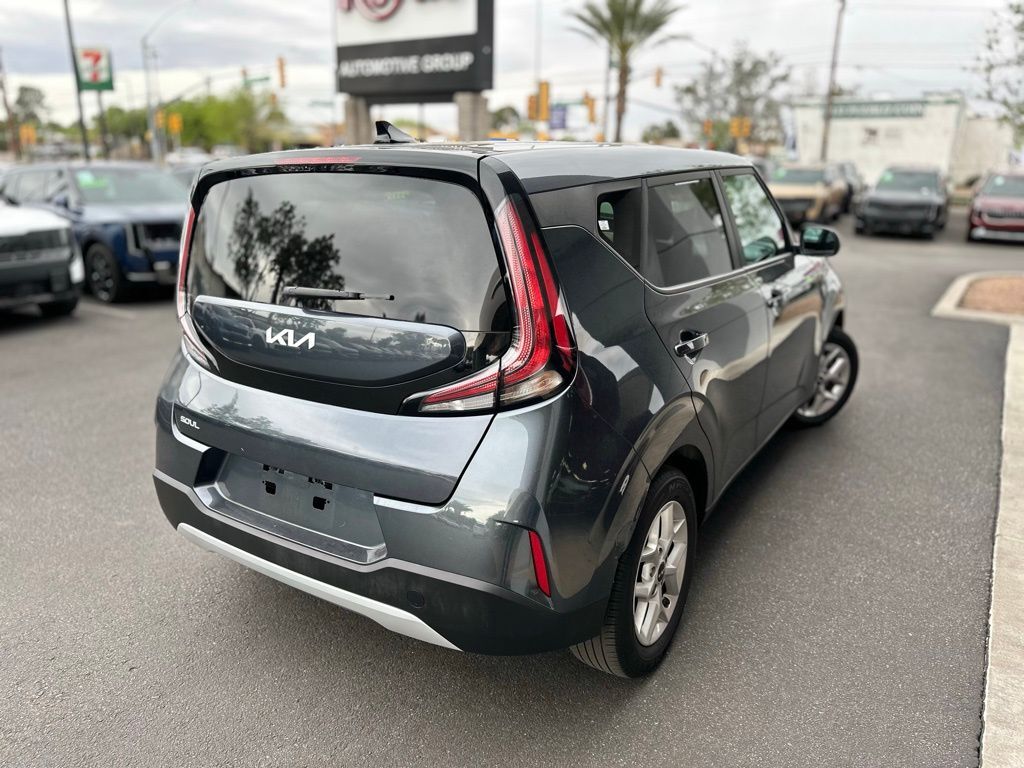 2025 Kia Soul LX