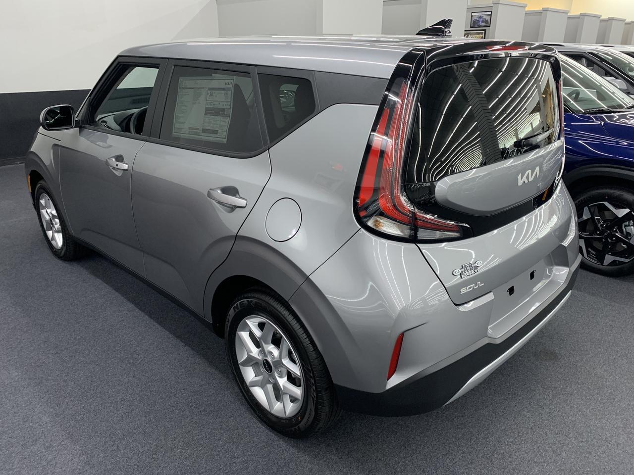 2025 Kia Soul S IVT Benwood WV