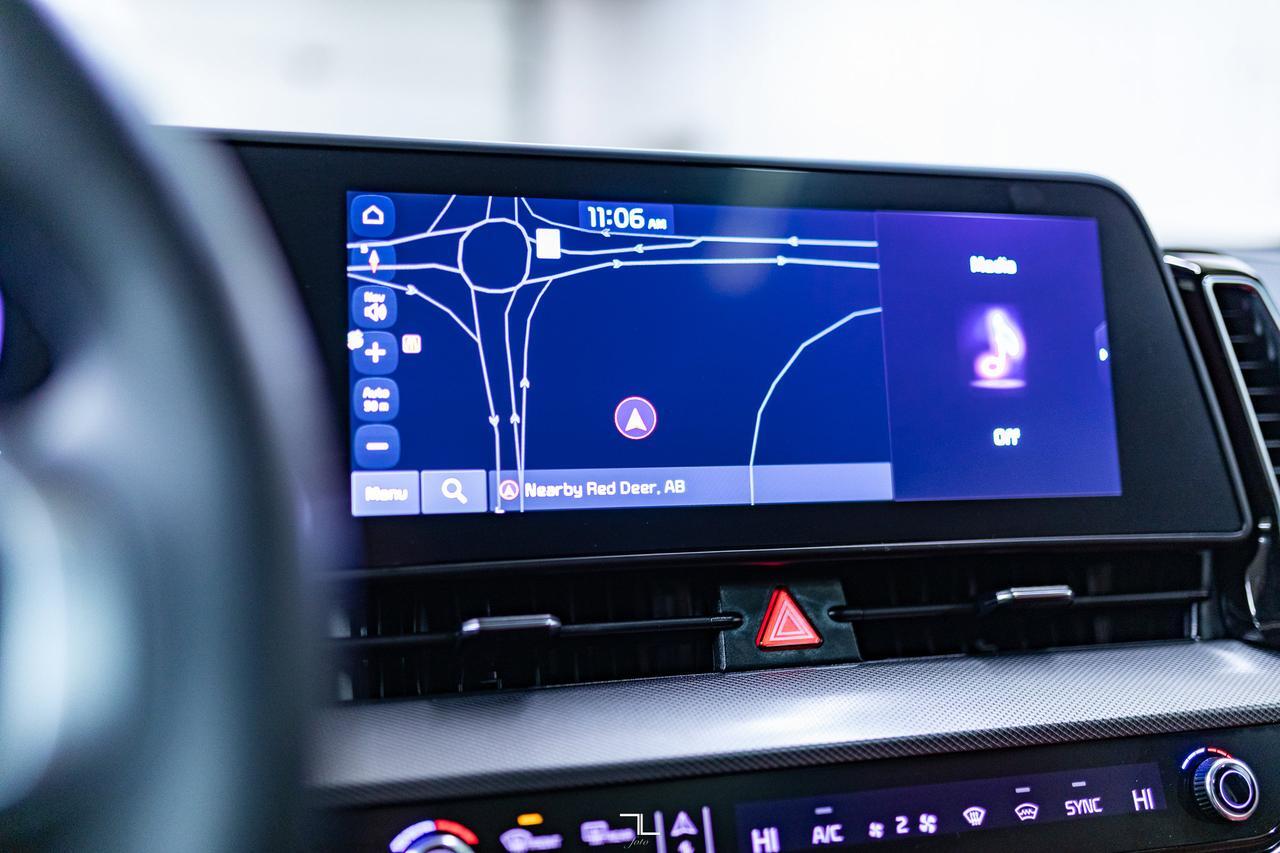 2025 Kia Sportage AWD EX Premium Leather Roof Nav BCam Red Deer AB