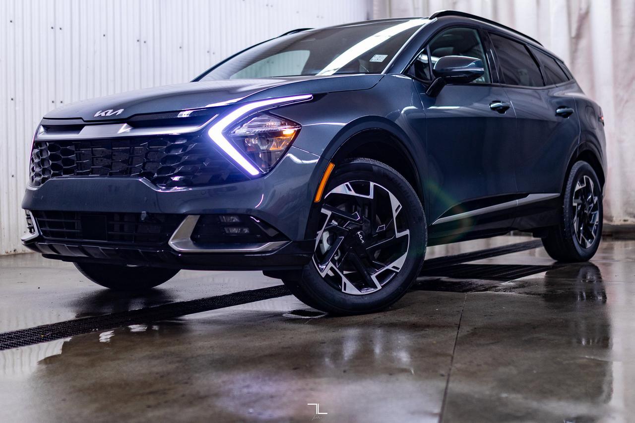 2025 Kia Sportage AWD EX Premium Leather Roof Nav BCam Red Deer AB