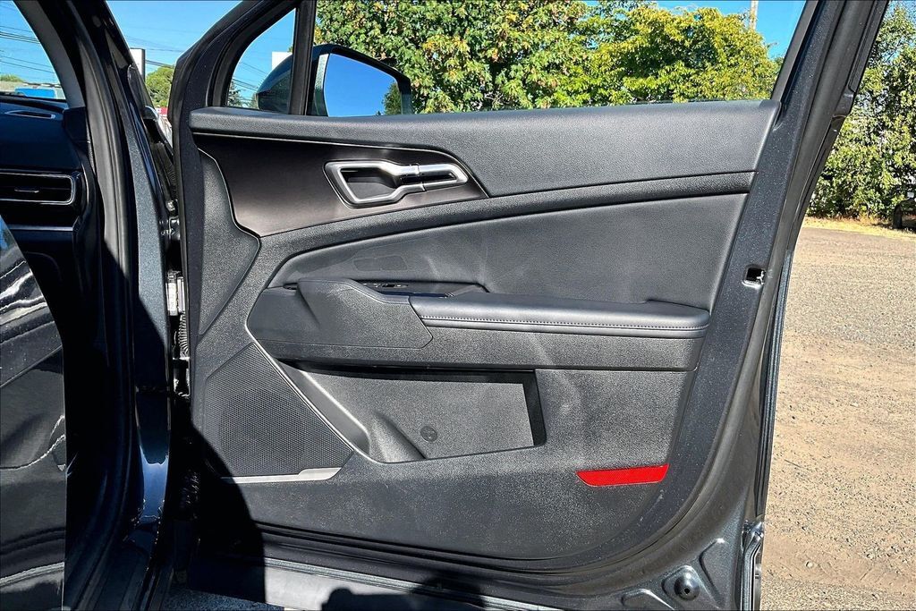 2025 Kia Sportage EX OR
