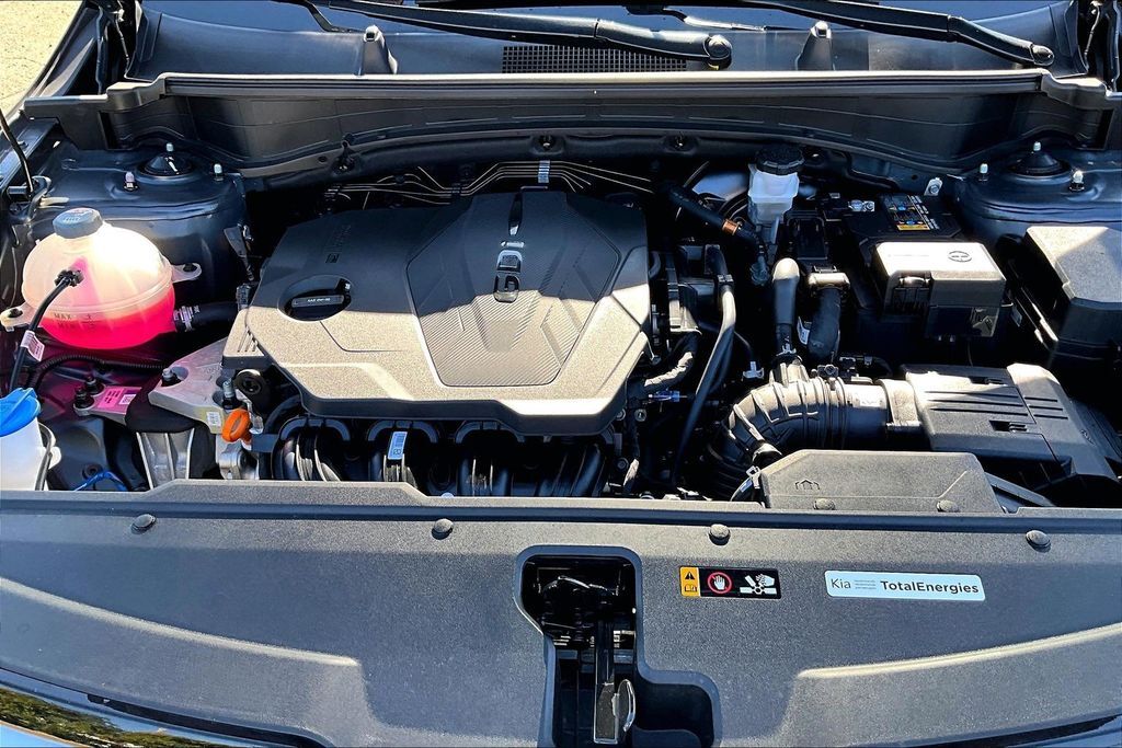 2025 Kia Sportage EX OR