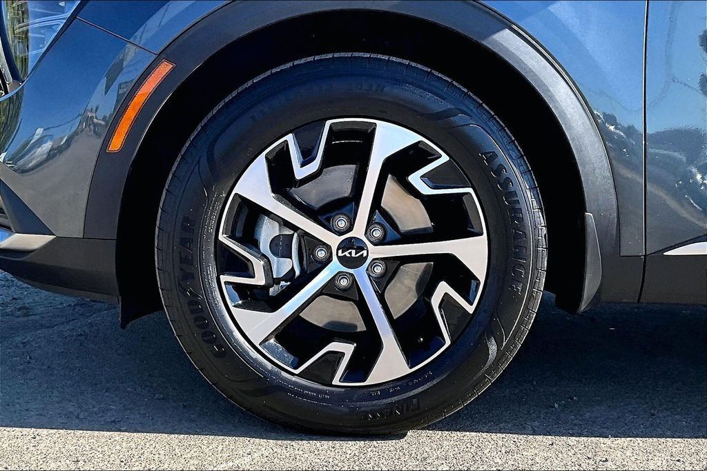 2025 Kia Sportage EX OR