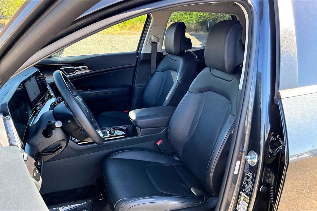 2025 Kia Sportage EX OR