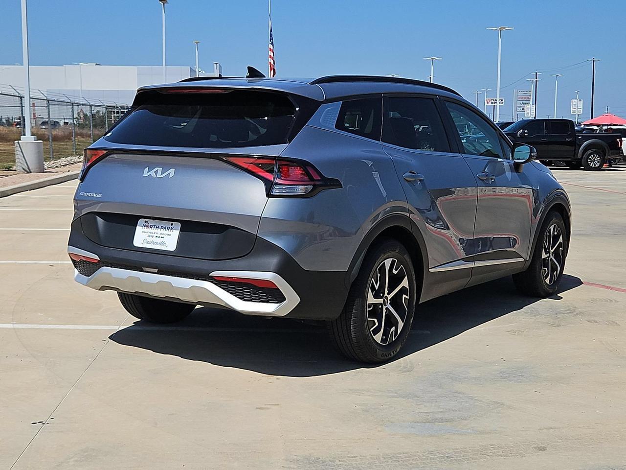 2025 Kia Sportage EX
