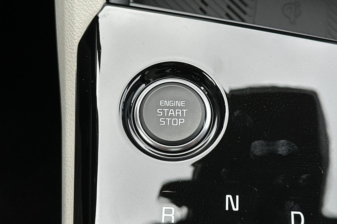 2025 Kia Sportage Hybrid EX Salinas CA