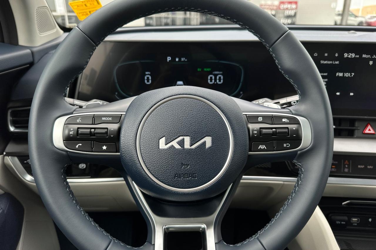2025 Kia Sportage Hybrid EX Salinas CA