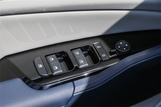 2025 Kia Sportage Hybrid EX Tacoma WA