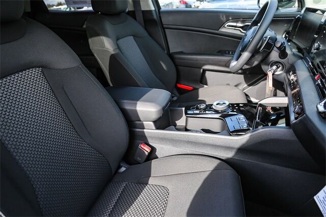 2025 Kia Sportage Hybrid LX Renton WA