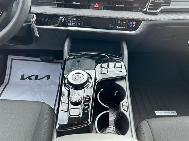 2025 Kia Sportage Hybrid LX Cape Girardeau MO