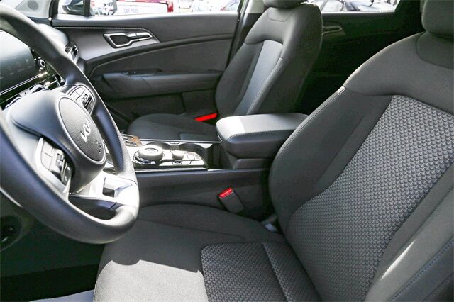 2025 Kia Sportage Hybrid LX Renton WA