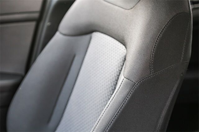2025 Kia Sportage Hybrid LX Renton WA