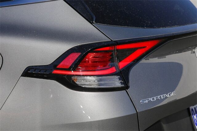 2025 Kia Sportage Hybrid LX Huntington Beach CA
