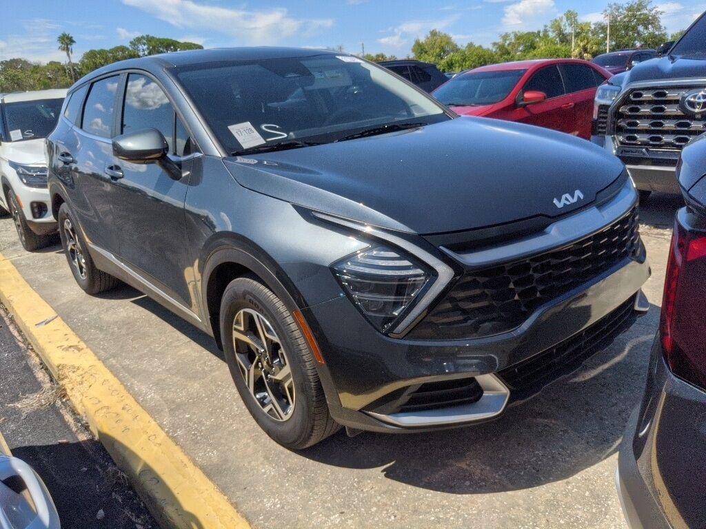 2025 Kia Sportage LX Oshkosh WI