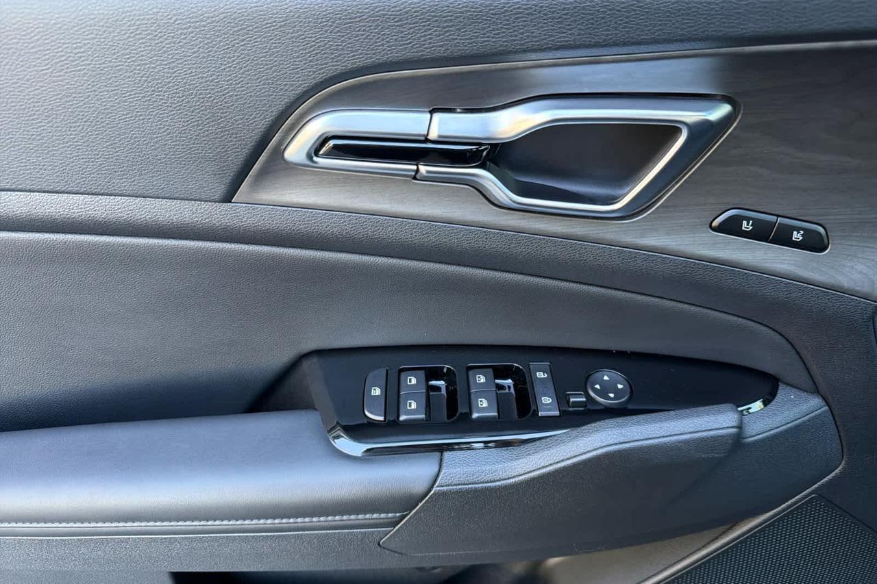 2025 Kia Sportage Plug-In Hybrid X-Line Prestige Roseville CA