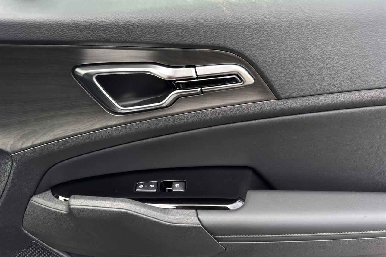 2025 Kia Sportage Plug-In Hybrid X-Line Prestige Salinas CA