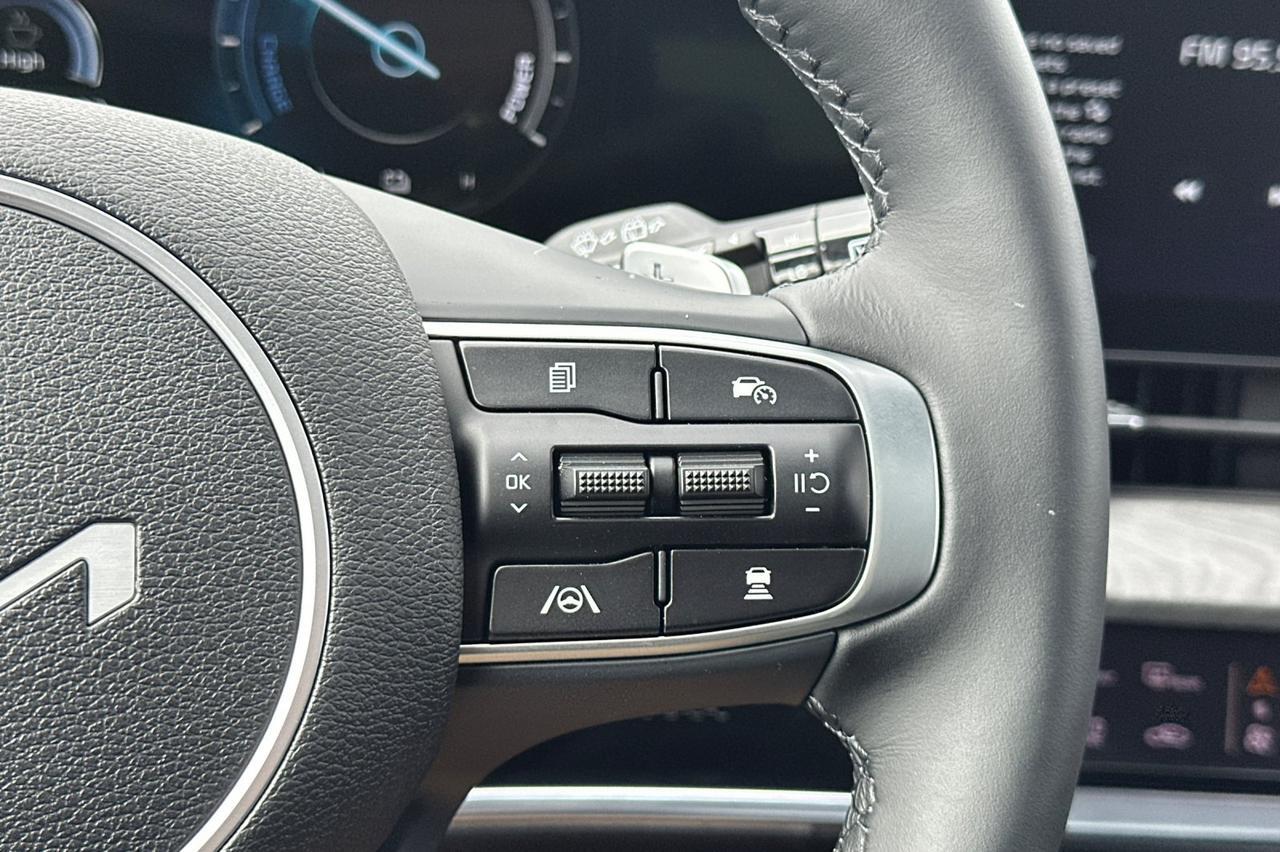 2025 Kia Sportage Plug-In Hybrid X-Line Prestige Salinas CA