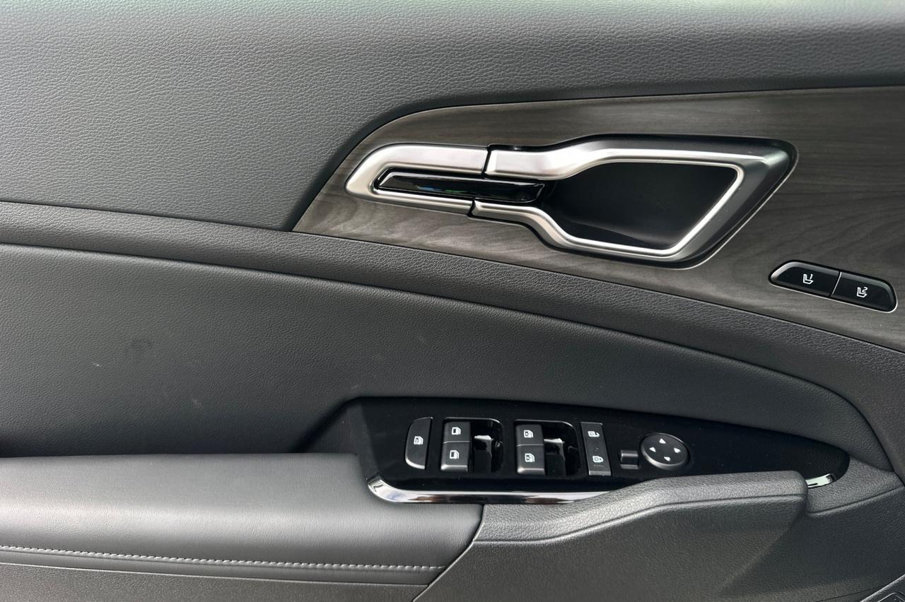 2025 Kia Sportage Plug-In Hybrid X-Line Prestige Salinas CA