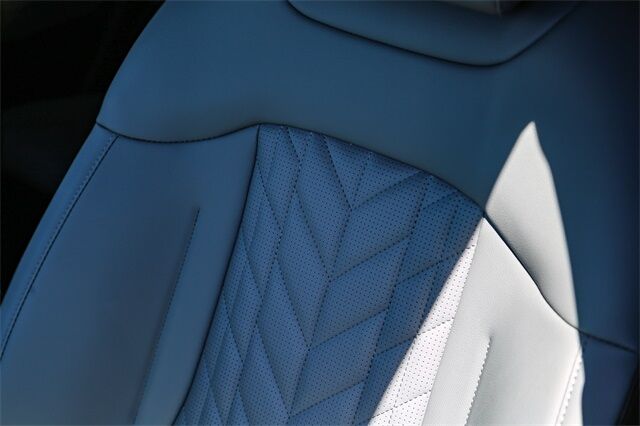 2025 Kia Sportage Plug-In Hybrid X-Line Prestige Tacoma WA