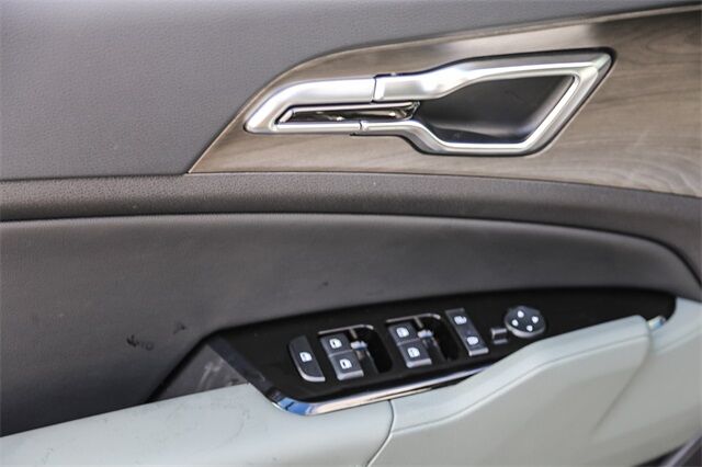 2025 Kia Sportage Plug-In Hybrid X-Line Renton WA