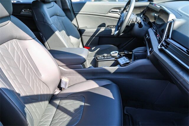 2025 Kia Sportage Plug-In Hybrid X-Line Tacoma WA