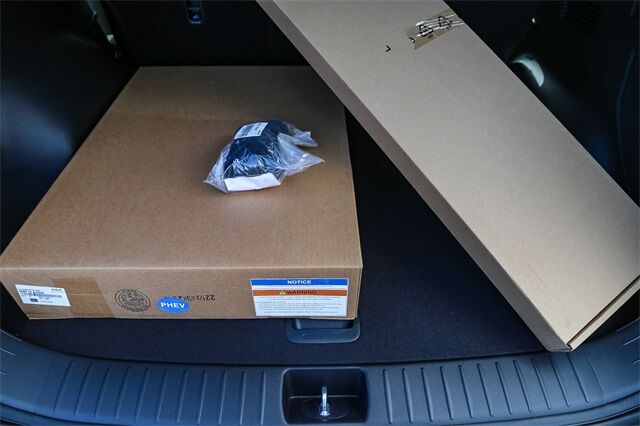 2025 Kia Sportage Plug-in Hybrid X-Line Prestige Renton WA