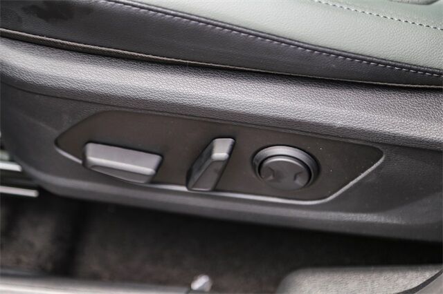 2025 Kia Sportage Plug-in Hybrid X-Line Prestige Renton WA