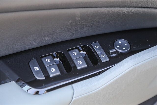 2025 Kia Sportage Plug-in Hybrid X-Line Prestige Renton WA