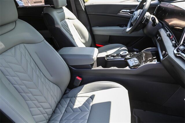 2025 Kia Sportage Plug-in Hybrid X-Line Prestige Renton WA