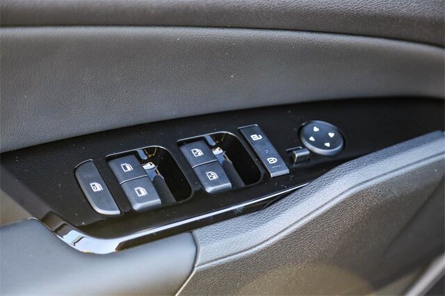 2025 Kia Sportage Plug-in Hybrid X-Line Glendale CA