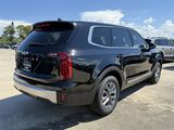 2025 Kia Telluride LX Oshkosh WI 2025 Kia Telluride LX Oshkosh WI