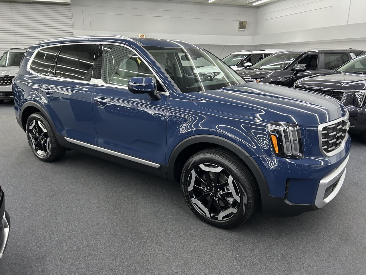 2025 Kia Telluride S AWD Benwood WV