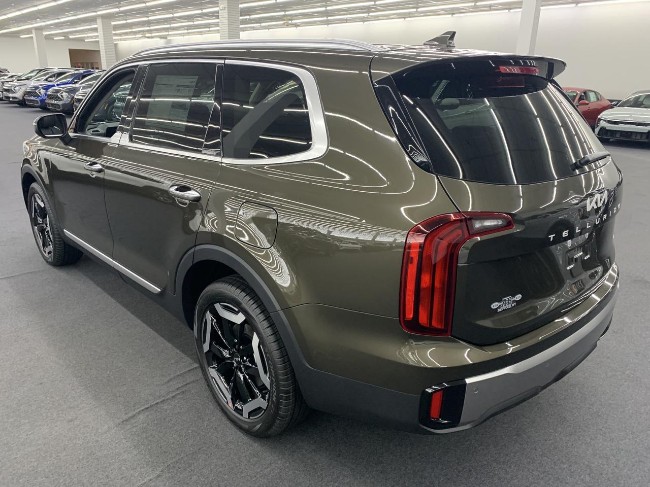 2025 Kia Telluride S AWD Benwood WV