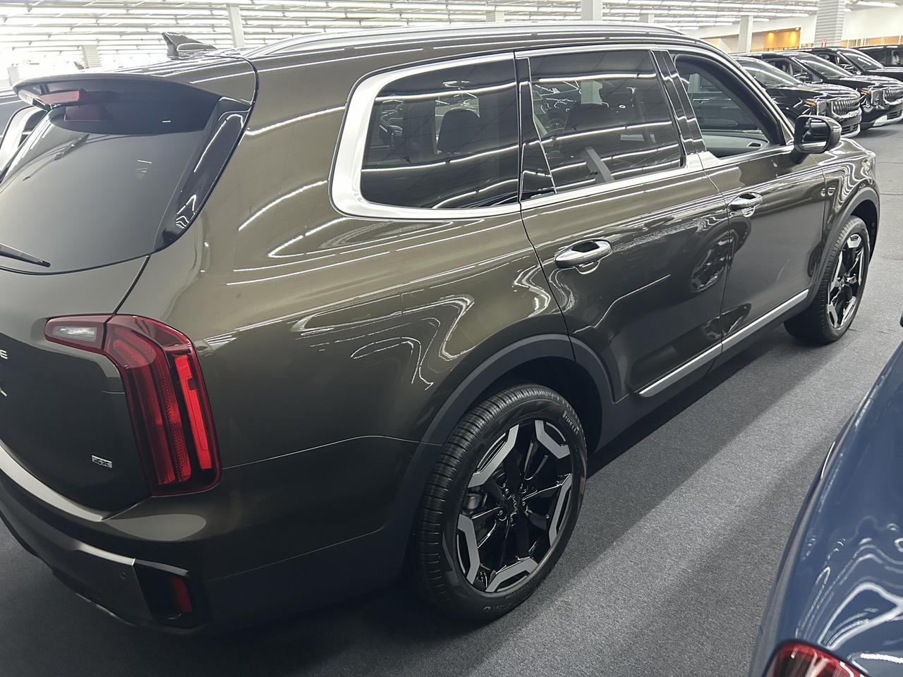 2025 Kia Telluride S AWD Benwood WV