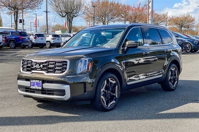 2025 Kia Telluride S photo 4