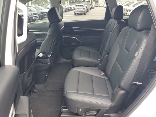 2025 Kia Telluride S photo 12