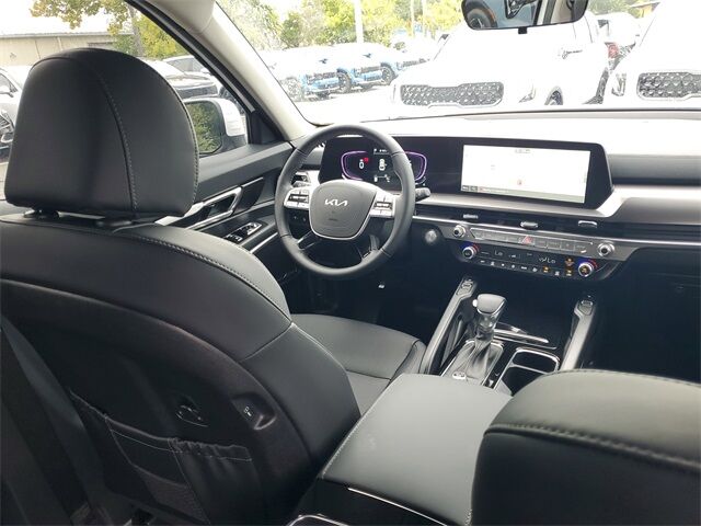2025 Kia Telluride S photo 9