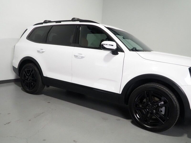 2025 Kia Telluride SX X-Line AWD *NAVIGATION, ADAPTIVE CRUISE, SAFETY ALERTS, 360 VIEW CAMERAS, DUAL PANEL MOONROOF, LEATHER, CLIMATE SEATS, HEATED STEERING, 2ND ROW CAPTAIN'S, POWER LIFTGATE, HARMAN/KARDON, WIRELESS CHARGING, ANDROID & APPLE Round Rock TX