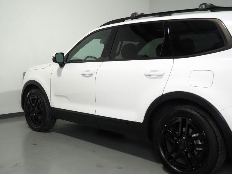 2025 Kia Telluride SX X-Line AWD *NAVIGATION, ADAPTIVE CRUISE, SAFETY ALERTS, 360 VIEW CAMERAS, DUAL PANEL MOONROOF, LEATHER, CLIMATE SEATS, HEATED STEERING, 2ND ROW CAPTAIN'S, POWER LIFTGATE, HARMAN/KARDON, WIRELESS CHARGING, ANDROID & APPLE Round Rock TX