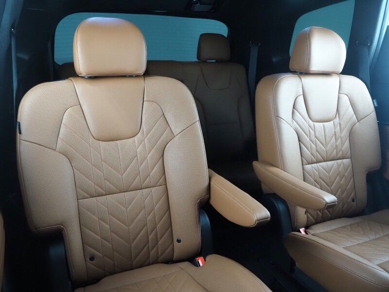 2025 Kia Telluride SX X-Line AWD *NAVIGATION, ADAPTIVE CRUISE, SAFETY ALERTS, 360 VIEW CAMERAS, DUAL PANEL MOONROOF, LEATHER, CLIMATE SEATS, HEATED STEERING, 2ND ROW CAPTAIN'S, POWER LIFTGATE, HARMAN/KARDON, WIRELESS CHARGING, ANDROID & APPLE Round Rock TX
